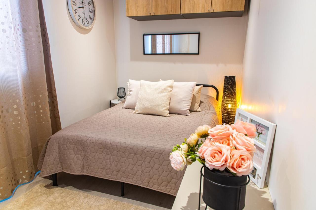Le Victorieux - Appart 2 Pieces -Proche Paris Клиши Экстерьер фото